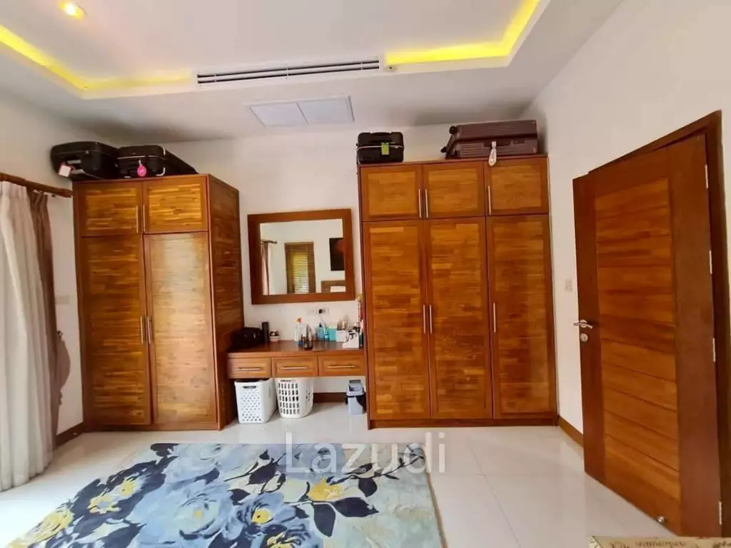 3 Beds 4 Baths 380 SQ.M. Talay Sawan Village