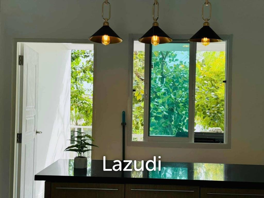 952 ตร.ม 4 เตียง 2 อาบน้ำ วิลล่า For ขาย