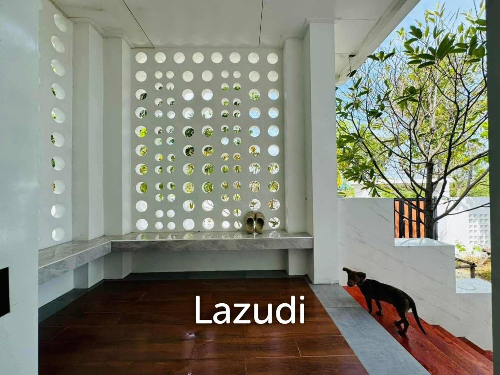 952 ตร.ม 4 เตียง 2 อาบน้ำ วิลล่า For ขาย