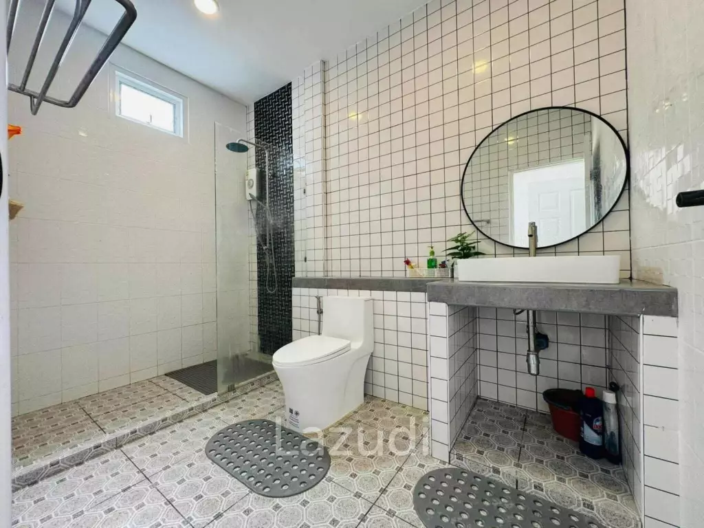STAND ALONE HOUSE FOR SALE  AT THAP TAI