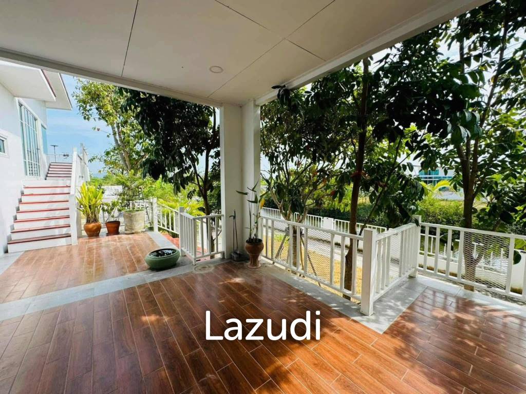 952 ตร.ม 4 เตียง 2 อาบน้ำ วิลล่า For ขาย