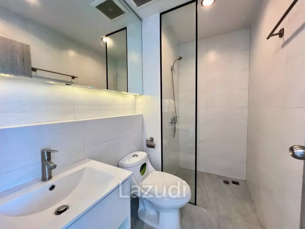 2 Beds 2 Baths 63 SQ.M. The Twin Tower Jomtien