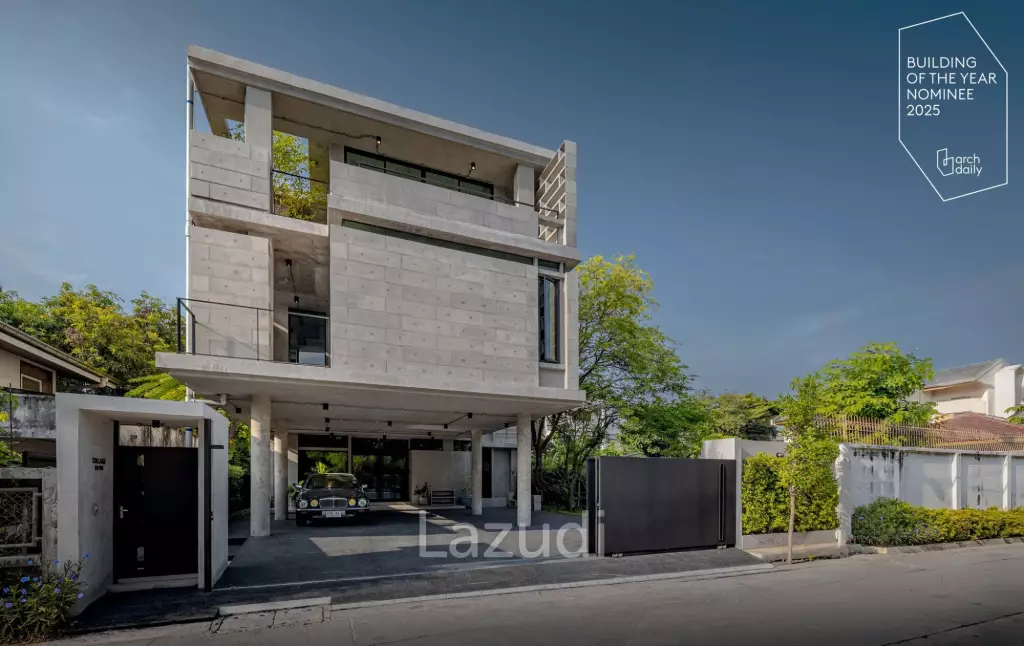 Modern Industrial Townhouse in Chan Kasem Bangkok