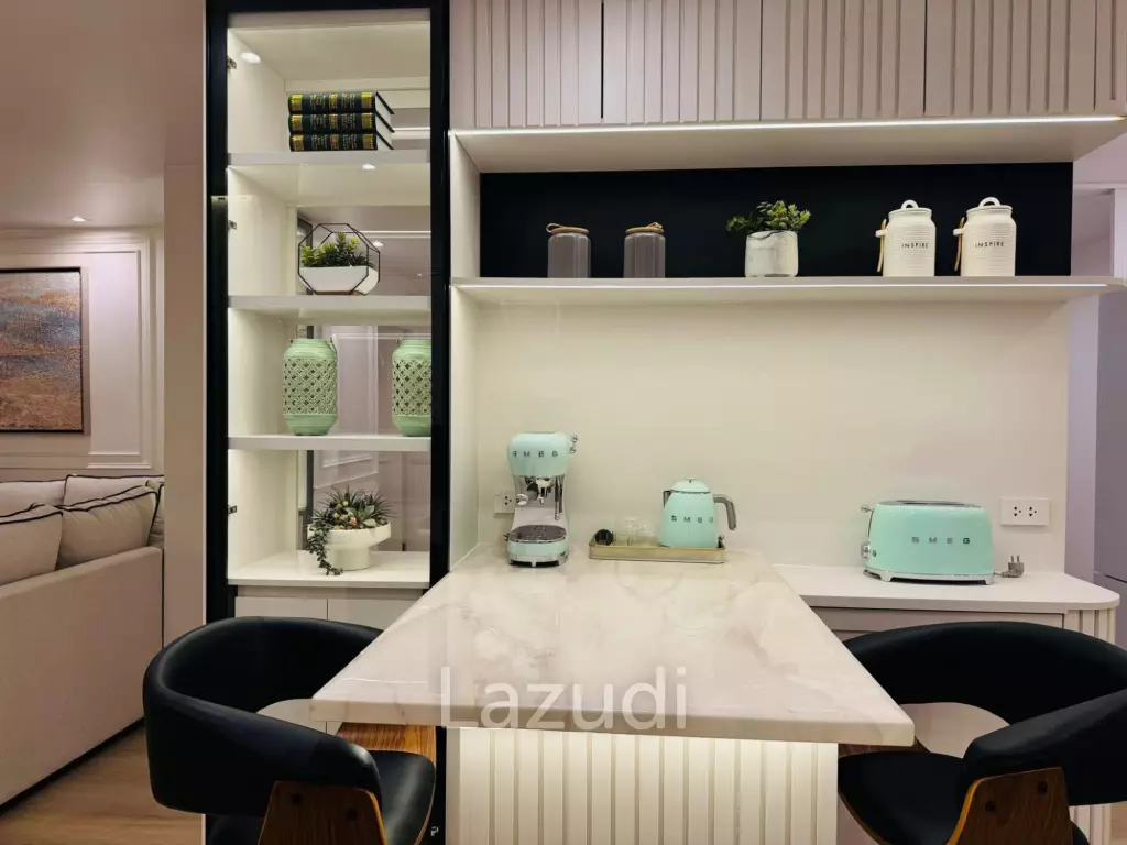 Chic 2BR Condo in Fortune Condo Town Bangkok