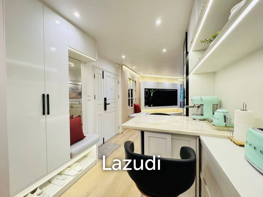 Chic 2BR Condo in Fortune Condo Town Bangkok