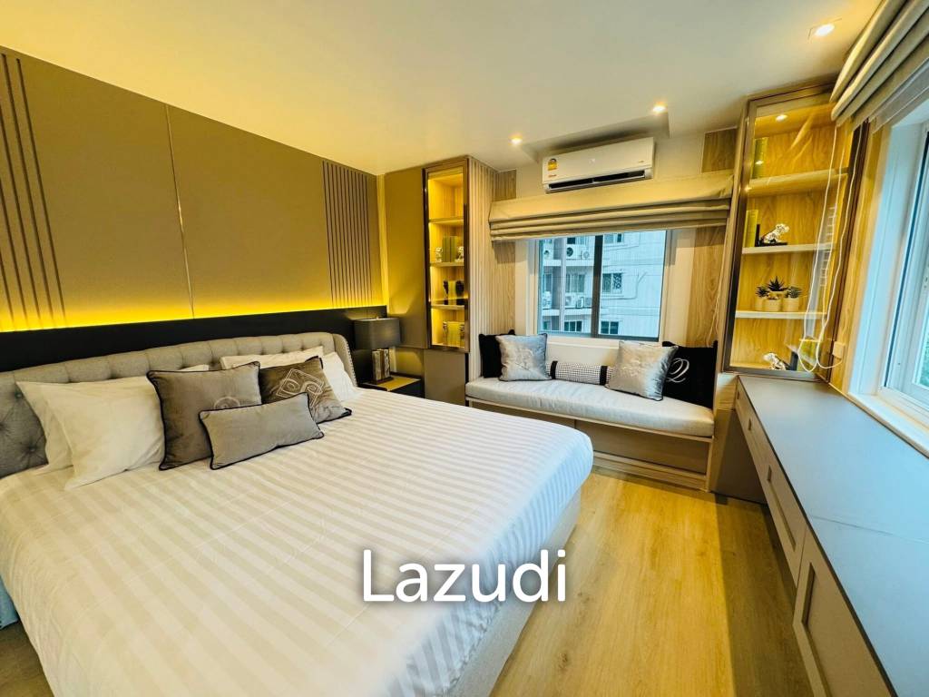 Chic 2BR Condo in Fortune Condo Town Bangkok