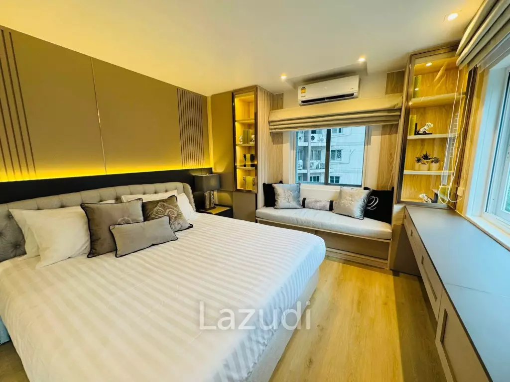 Chic 2BR Condo in Fortune Condo Town Bangkok