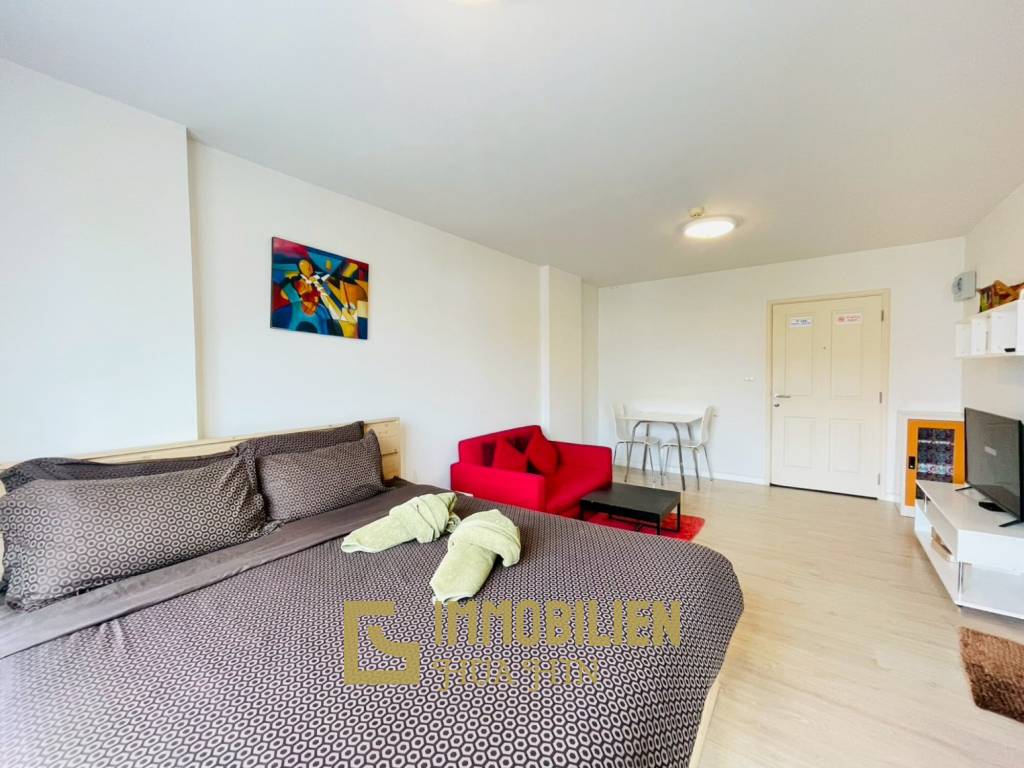 großer Gemeinschaftspool / Fitnessstudio / komplett möbliert