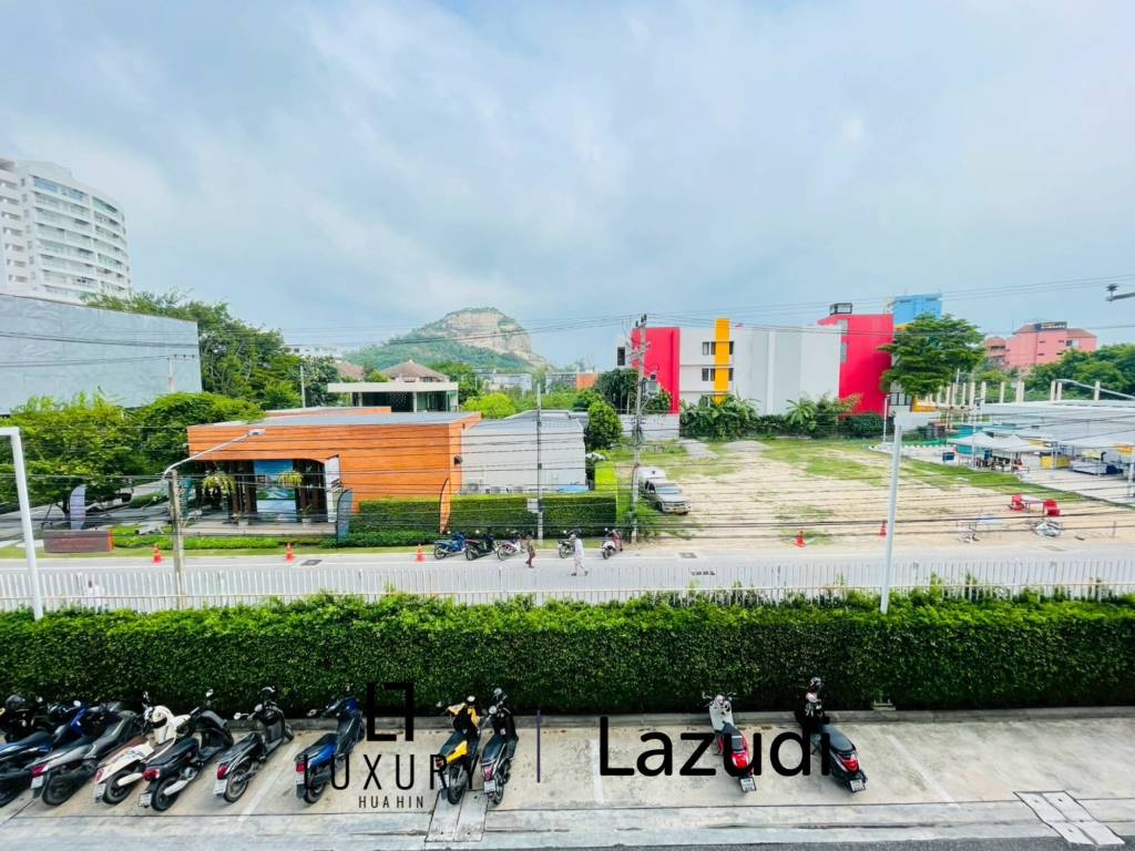 Baan Peang Ploen condo:  Studio condo for Sale walkable to the beach