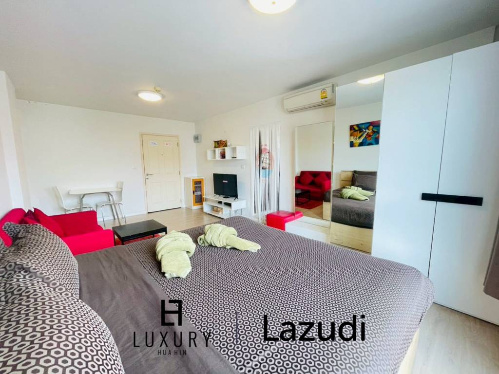 Baan Peang Ploen condo:  Studio condo for Sale walkable to the beach