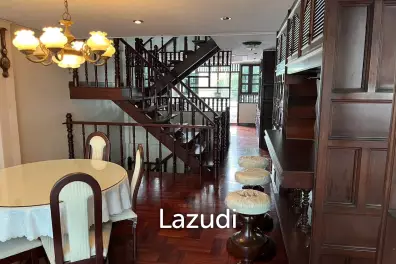 Luxurious 4-Storey Townhouse in Sathon Bangkok