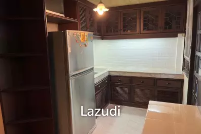Luxurious 4-Storey Townhouse in Sathon Bangkok