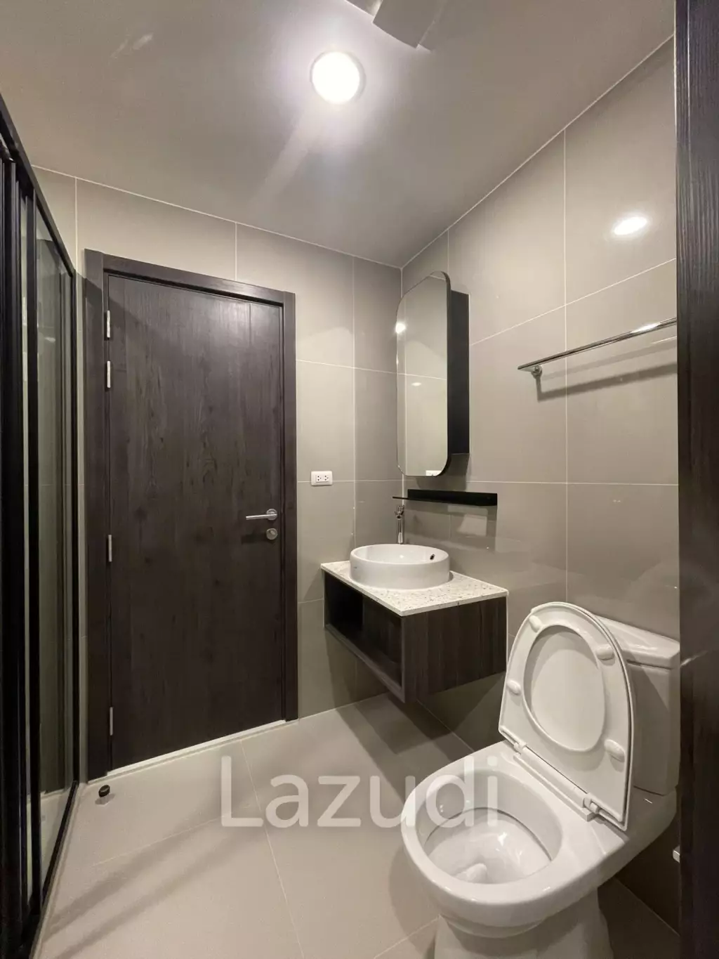 Modern 1 Bedroom Condo in XT Huai Khwang Bangkok