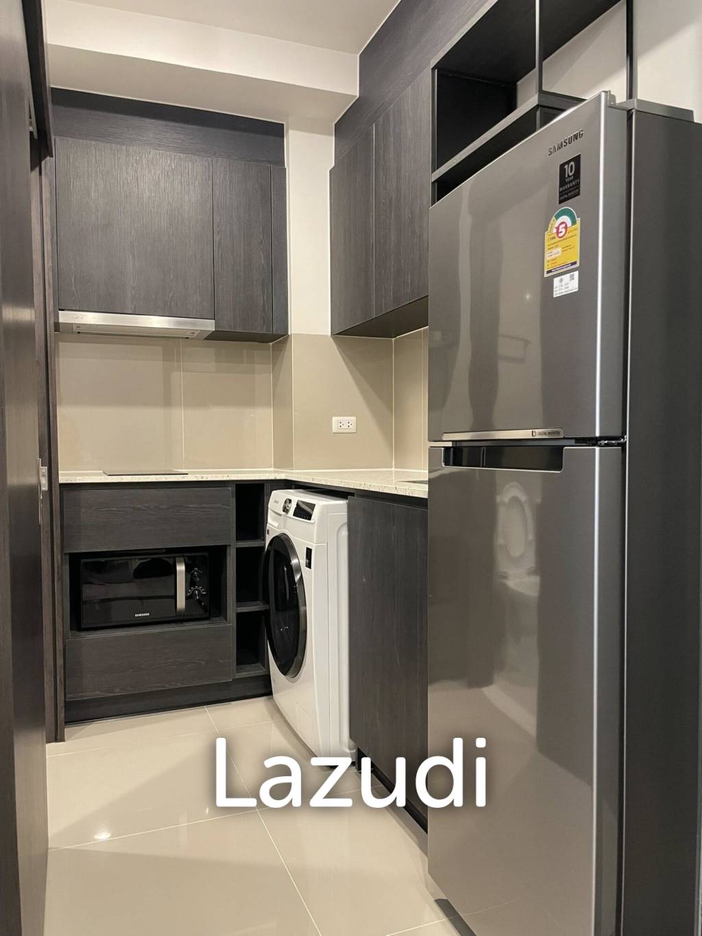 Modern 1 Bedroom Condo in XT Huai Khwang Bangkok