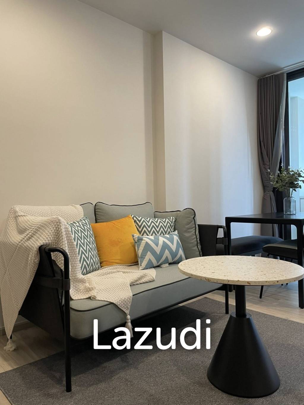 Modern 1 Bedroom Condo in XT Huai Khwang Bangkok