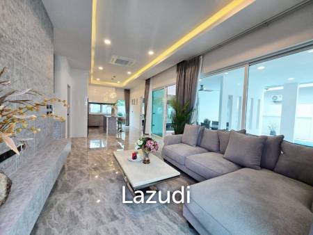 Luxurious 3-Bedroom Pool Villa in Hua Hin