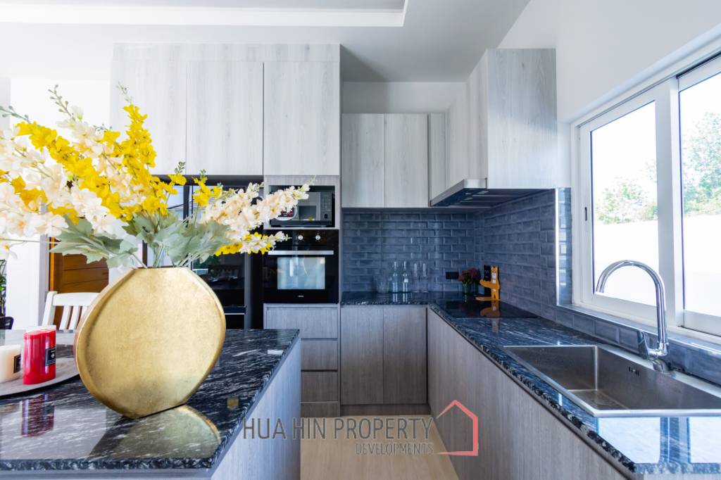 Luxurious 3-Bedroom Pool Villa in Hua Hin - ( UNDER CONSTRUCTION )