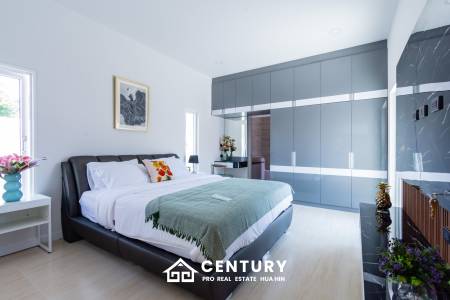 Luxurious 3-Bedroom Pool Villa in Hua Hin - ( UNDER CONSTRUCTION )