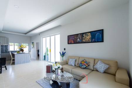 Luxurious 3-Bedroom Pool Villa in Hua Hin - ( UNDER CONSTRUCTION )