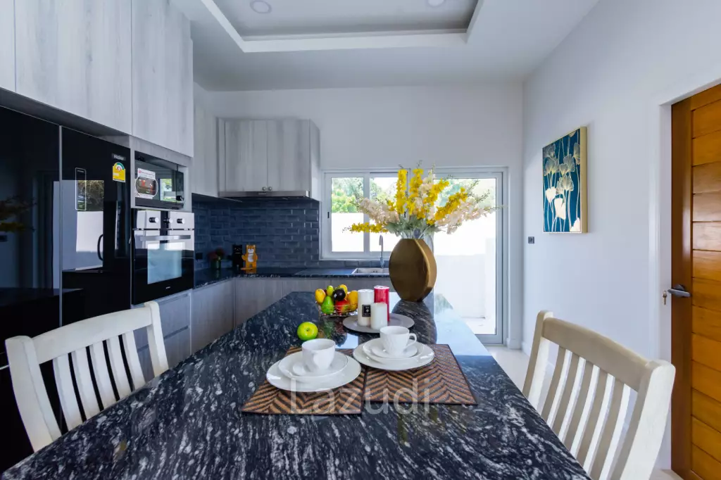 Luxurious 3-Bedroom Pool Villa in Hua Hin - ( UNDER CONSTRUCTION )
