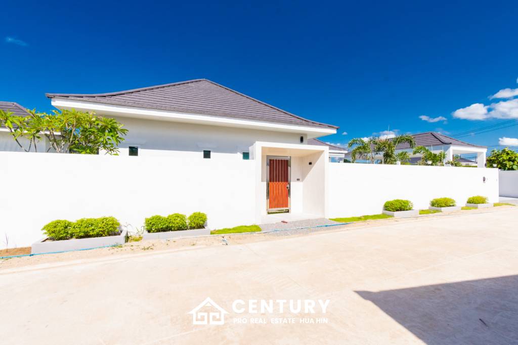 Luxurious 3-Bedroom Pool Villa in Hua Hin - ( UNDER CONSTRUCTION )