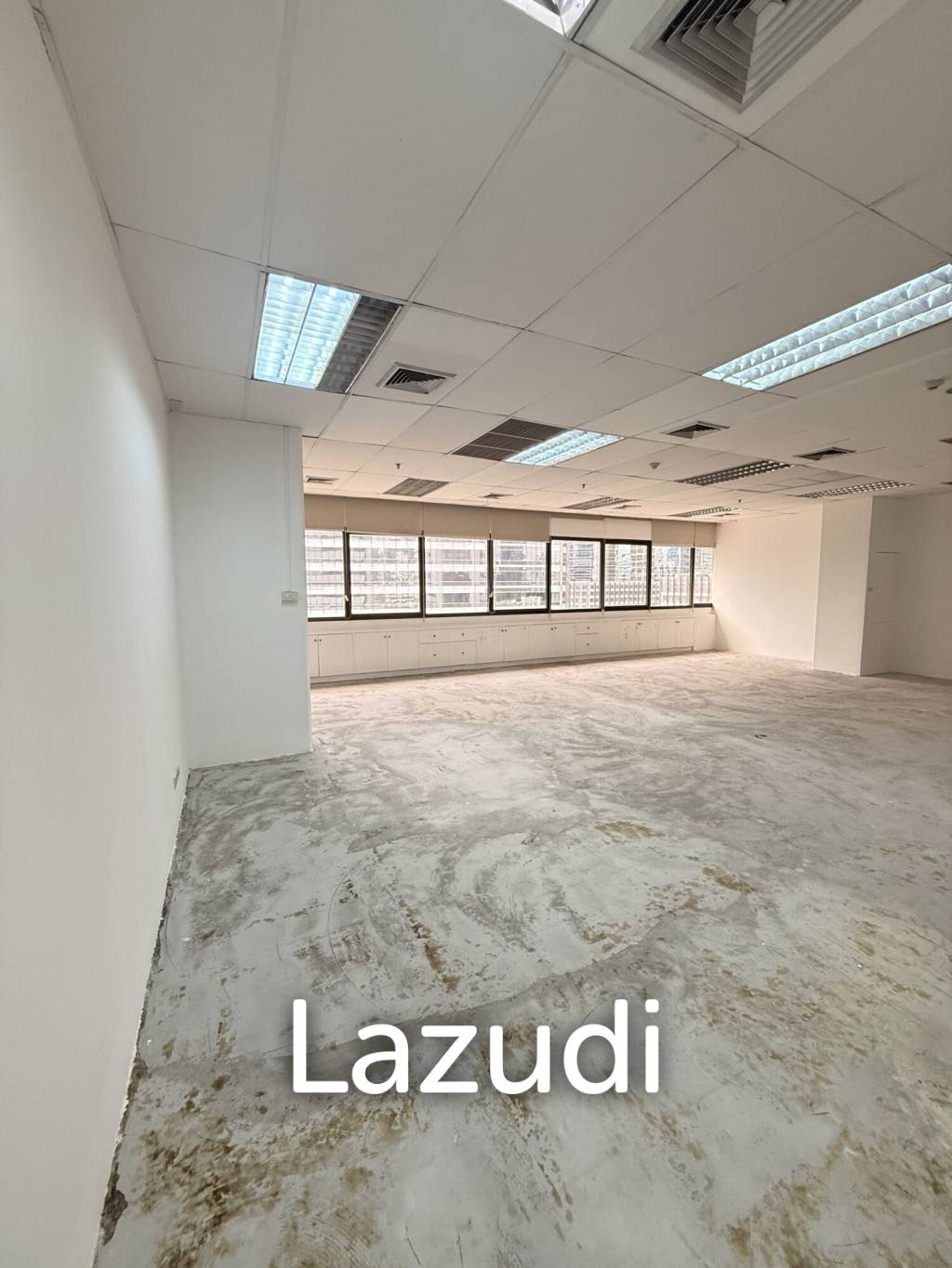 Spacious and Bright Office Space in Sathorn Road Bangkok