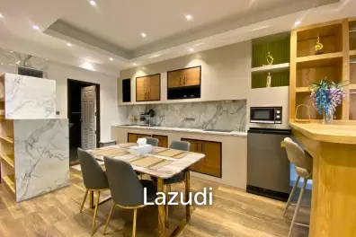 Luxury Modern Unit with Panoramic Rooftop