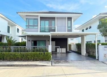 2-Storey 4-Bedroom House for Rent at Supalai Lake Ville in Koh Kaew