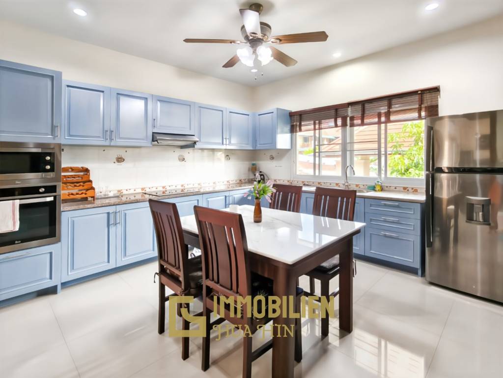 Bergblick / 420 qm Grundstück / 230 qm Wohnfläche