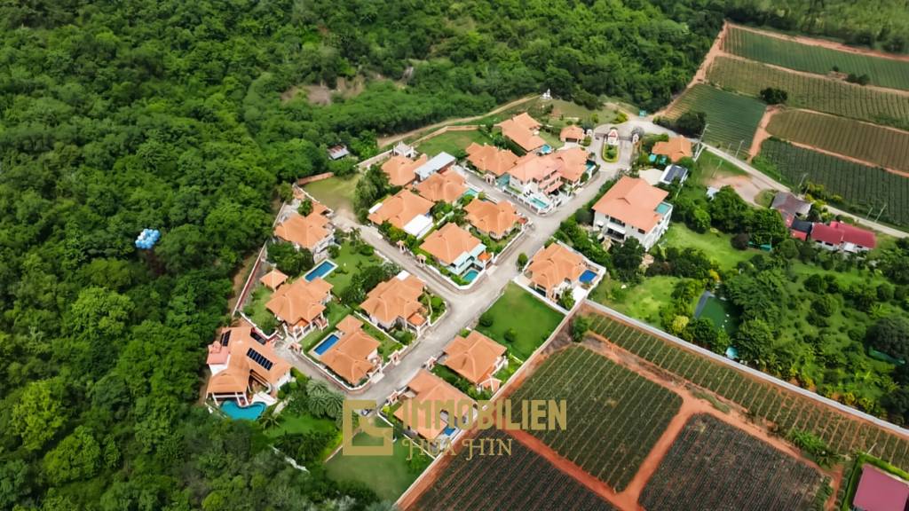 Bergblick / 420 qm Grundstück / 230 qm Wohnfläche