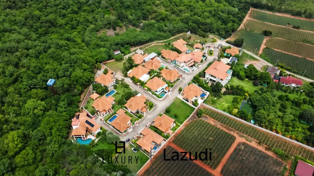 Bergblick / 420 qm Grundstück / 230 qm Wohnfläche