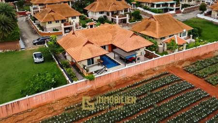 Bergblick / 420 qm Grundstück / 230 qm Wohnfläche