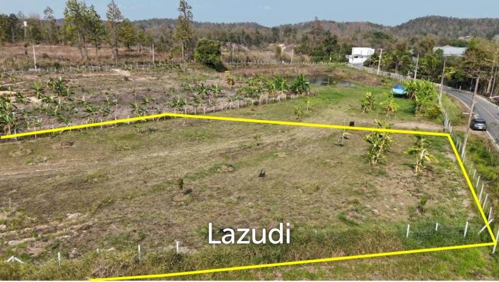 1 Rai Land For Sale with Mountain View at Mae Rim