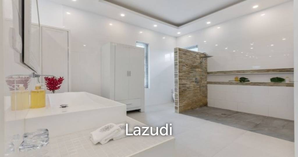 Luxury 7 Bedrooms Villa with Ocean View in Bo Phut