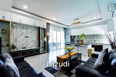 Modern Luxury Villa with Pool in Hua Hin