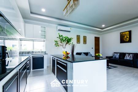 262 ตร.ม 3 เตียง 2 อาบน้ำ วิลล่า For ขาย