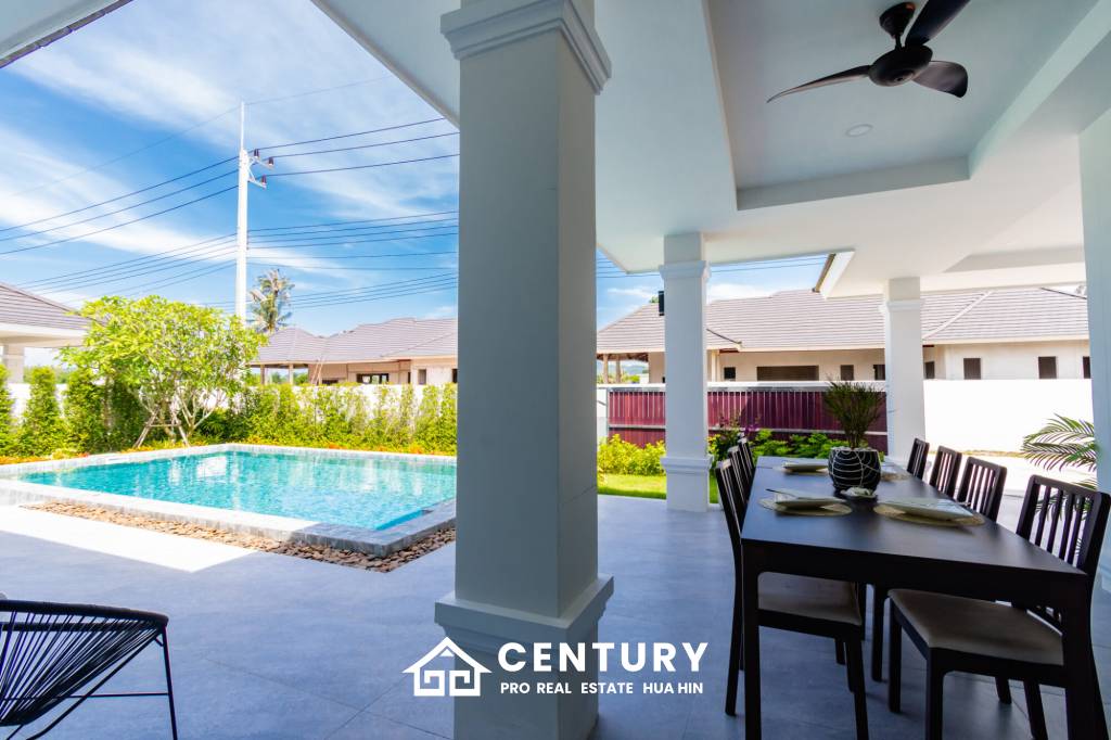 262 ตร.ม 3 เตียง 2 อาบน้ำ วิลล่า For ขาย