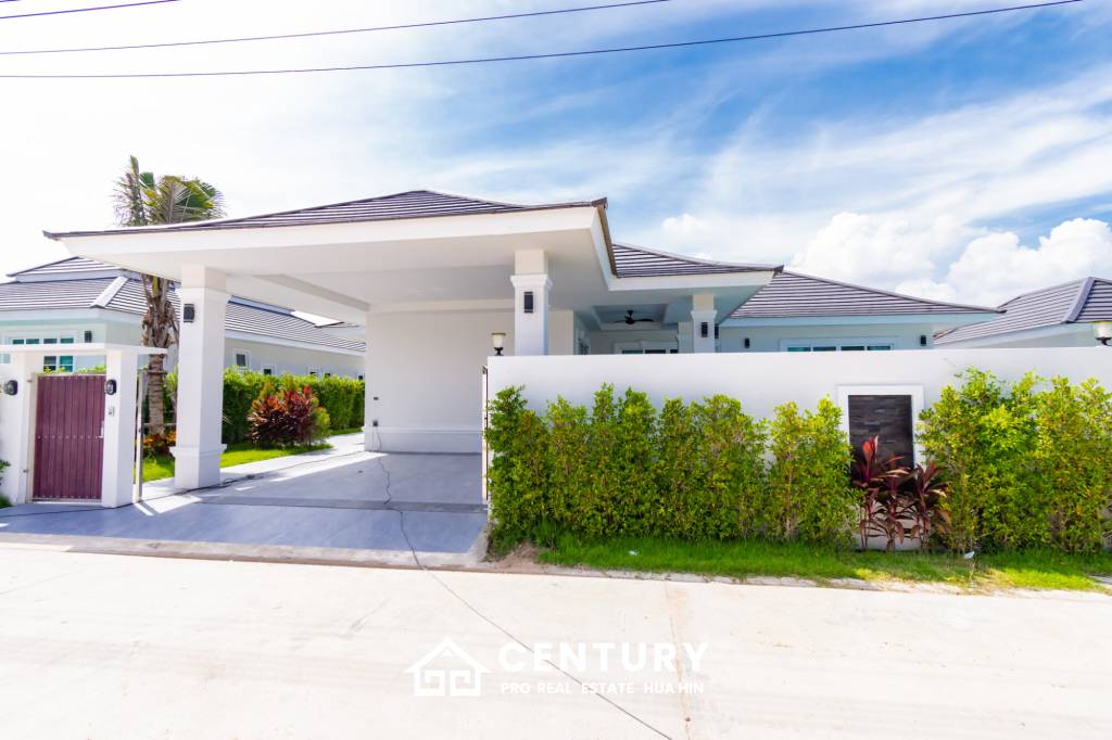 262 ตร.ม 3 เตียง 2 อาบน้ำ วิลล่า For ขาย