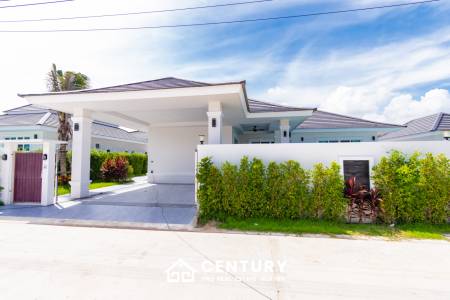 262 ตร.ม 3 เตียง 2 อาบน้ำ วิลล่า For ขาย