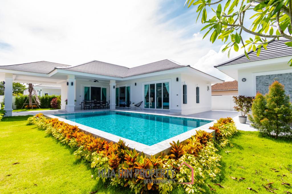 Modern Luxury Villa with Pool in Hua Hin