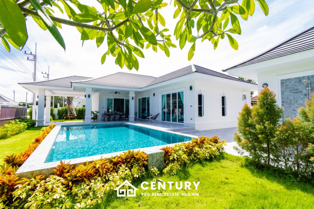 262 ตร.ม 3 เตียง 2 อาบน้ำ วิลล่า For ขาย