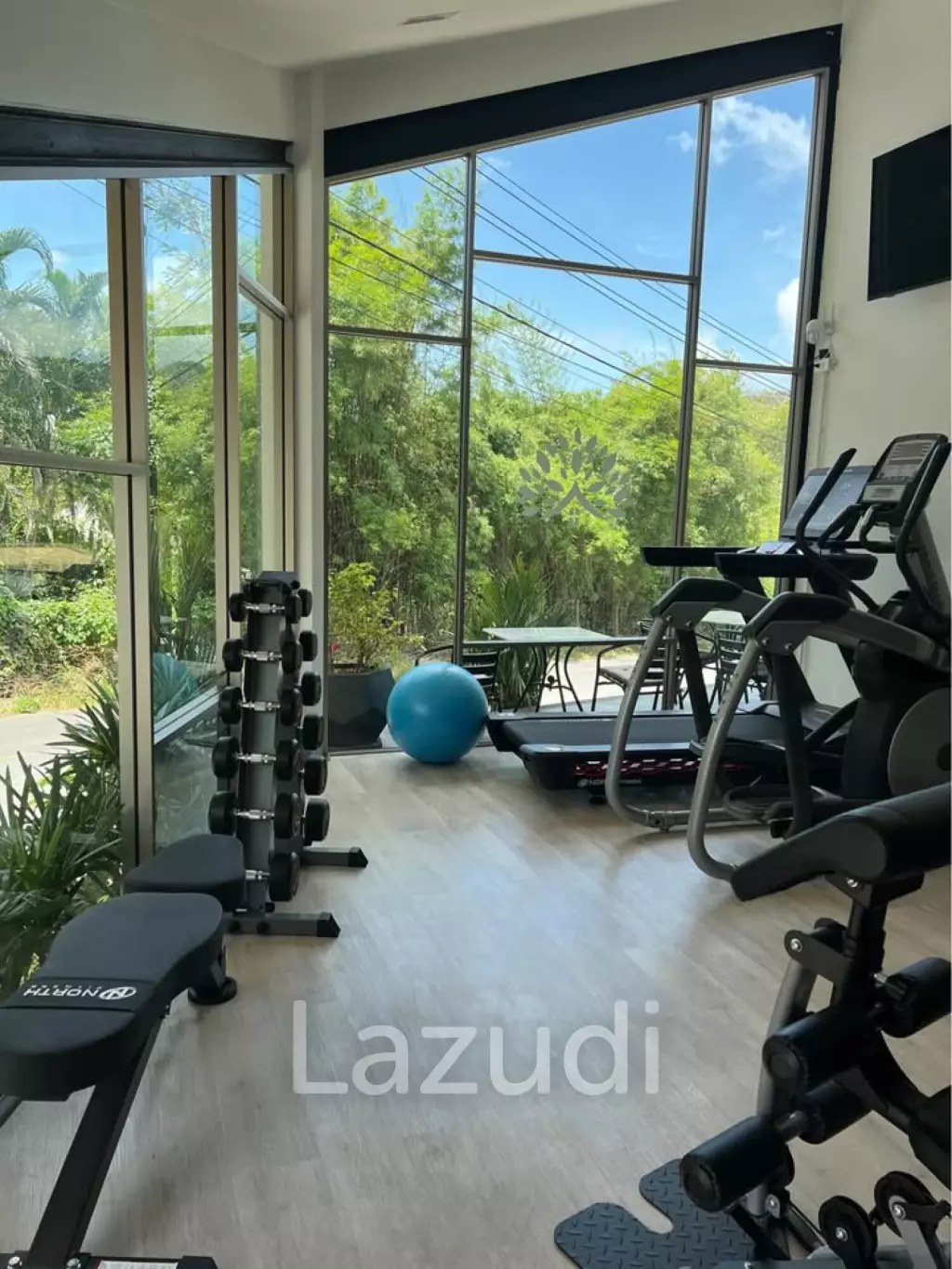 Modern 4-Beroom House for Rent In Soi Cherng Talay 2