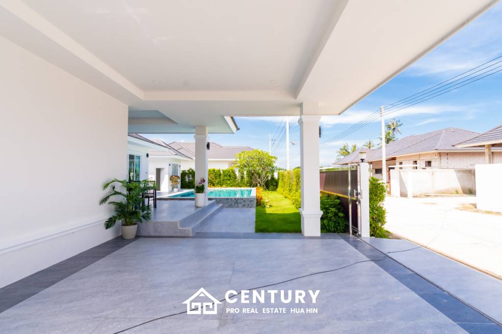 279 ตร.ม 3 เตียง 2 อาบน้ำ วิลล่า For ขาย