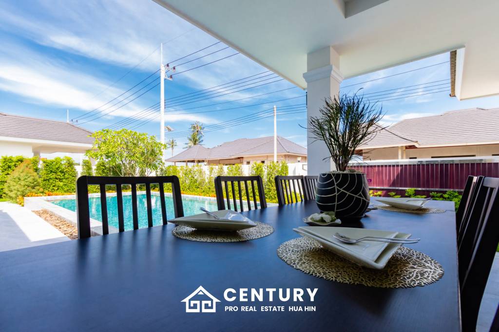 279 ตร.ม 3 เตียง 2 อาบน้ำ วิลล่า For ขาย