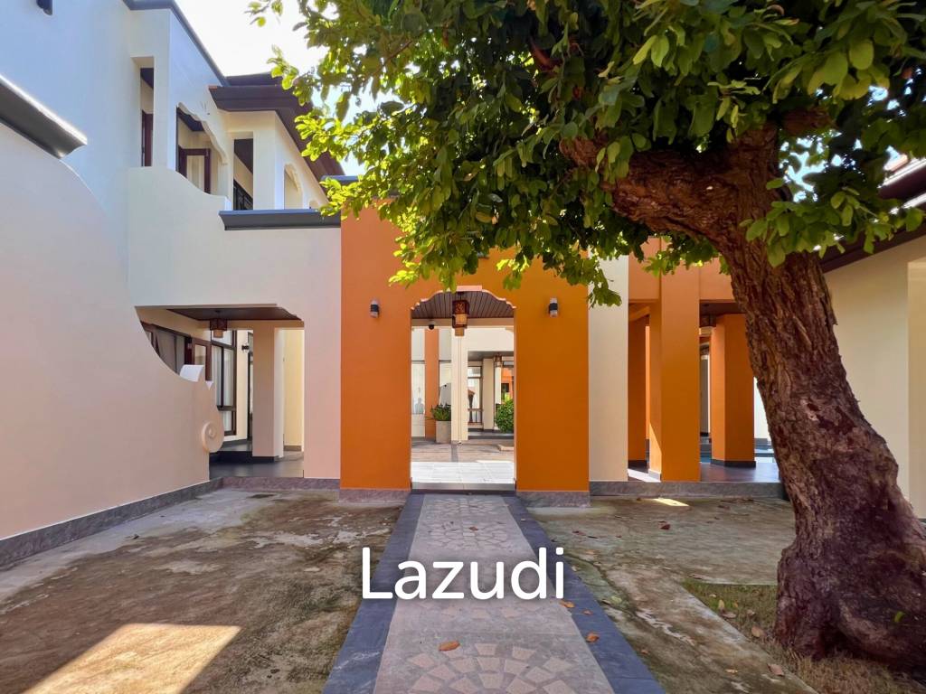 5 Beds 6 Baths 500 SQ.M. Phutara Villa Pattaya
