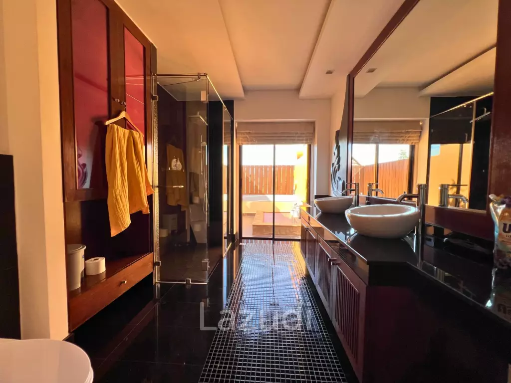 5 Beds 6 Baths 500 SQ.M. Phutara Villa Pattaya