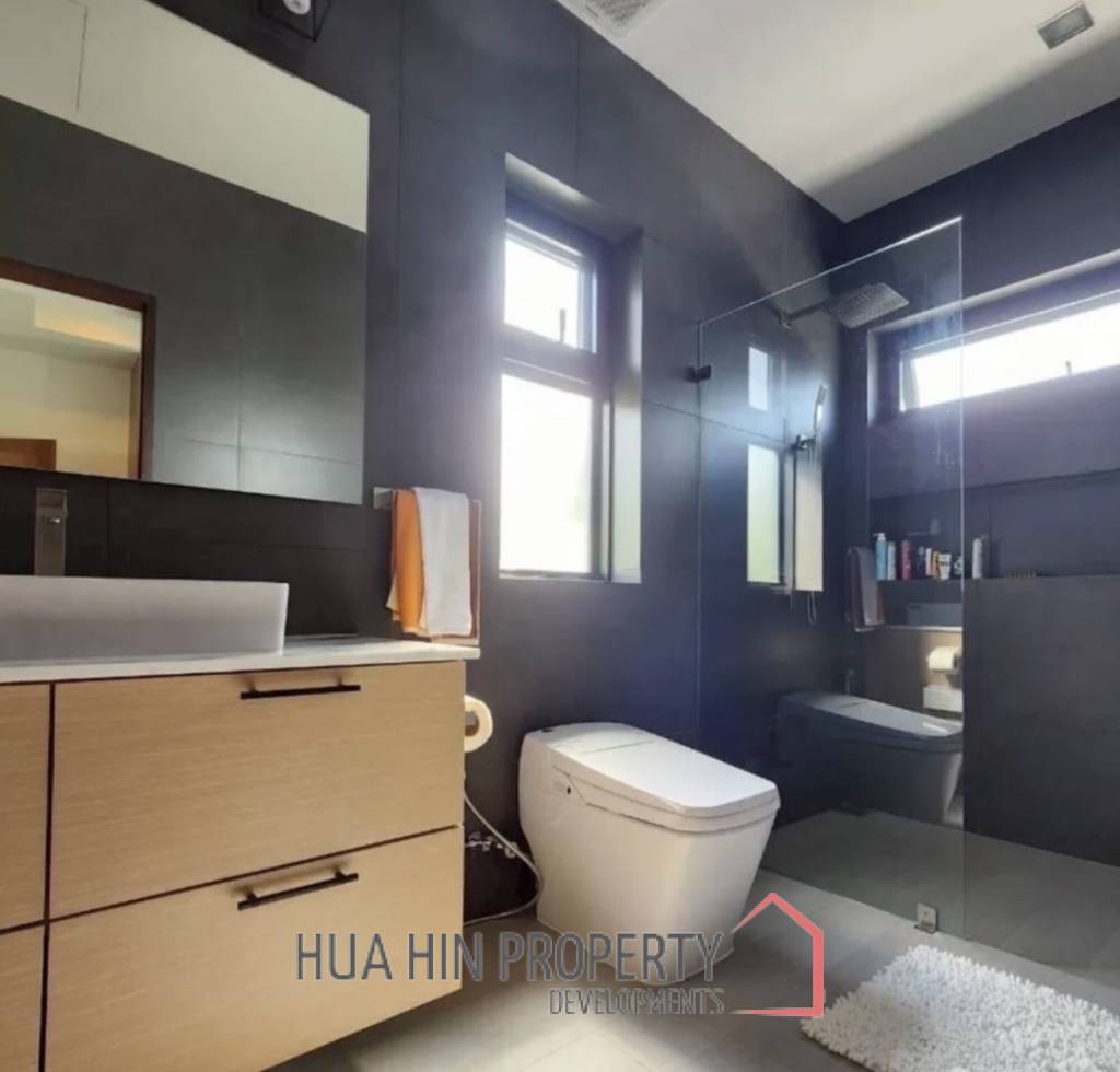 HILLSIDE HAMLET9  : 3 bed exceptional resale villa