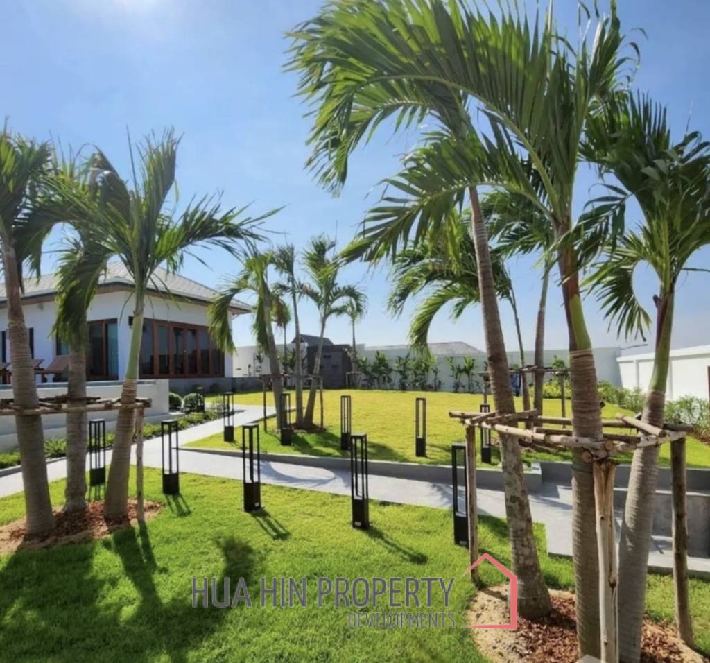 HILLSIDE HAMLET9  : 3 bed exceptional resale villa