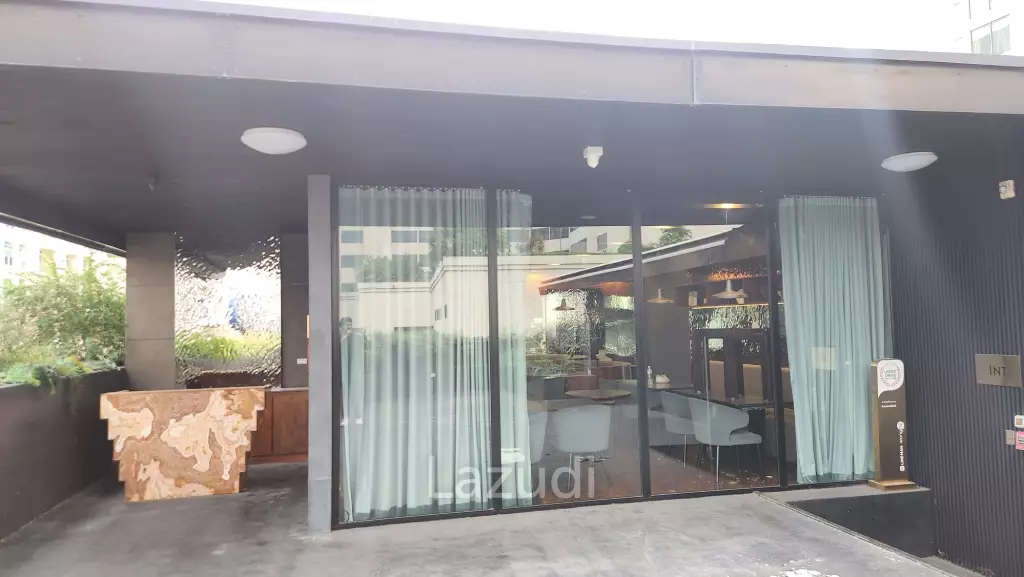 214sqm Award-Winning Restaurant on Sukhumvit 20 Hotel Rooftop -  Very Affordable Fully Equipped and Ready to Operate