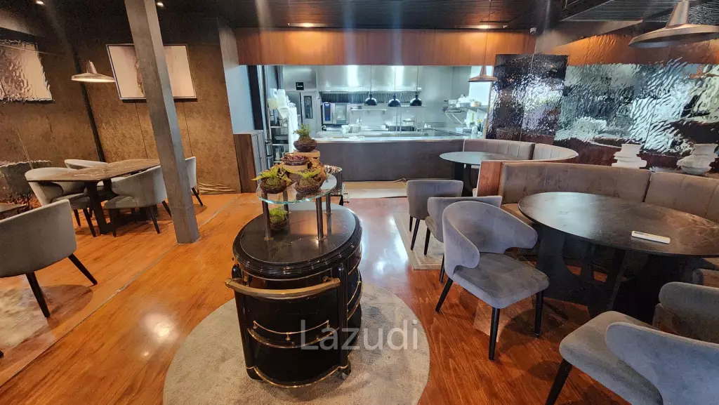 214sqm Award-Winning Restaurant on Sukhumvit 20 Hotel Rooftop -  Very Affordable Fully Equipped and Ready to Operate